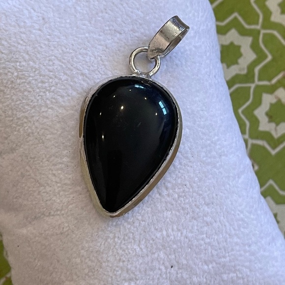 Natural Black Onyx Teardrop Sterling Silver Plated Pendant – Brand New - Picture 1 of 5